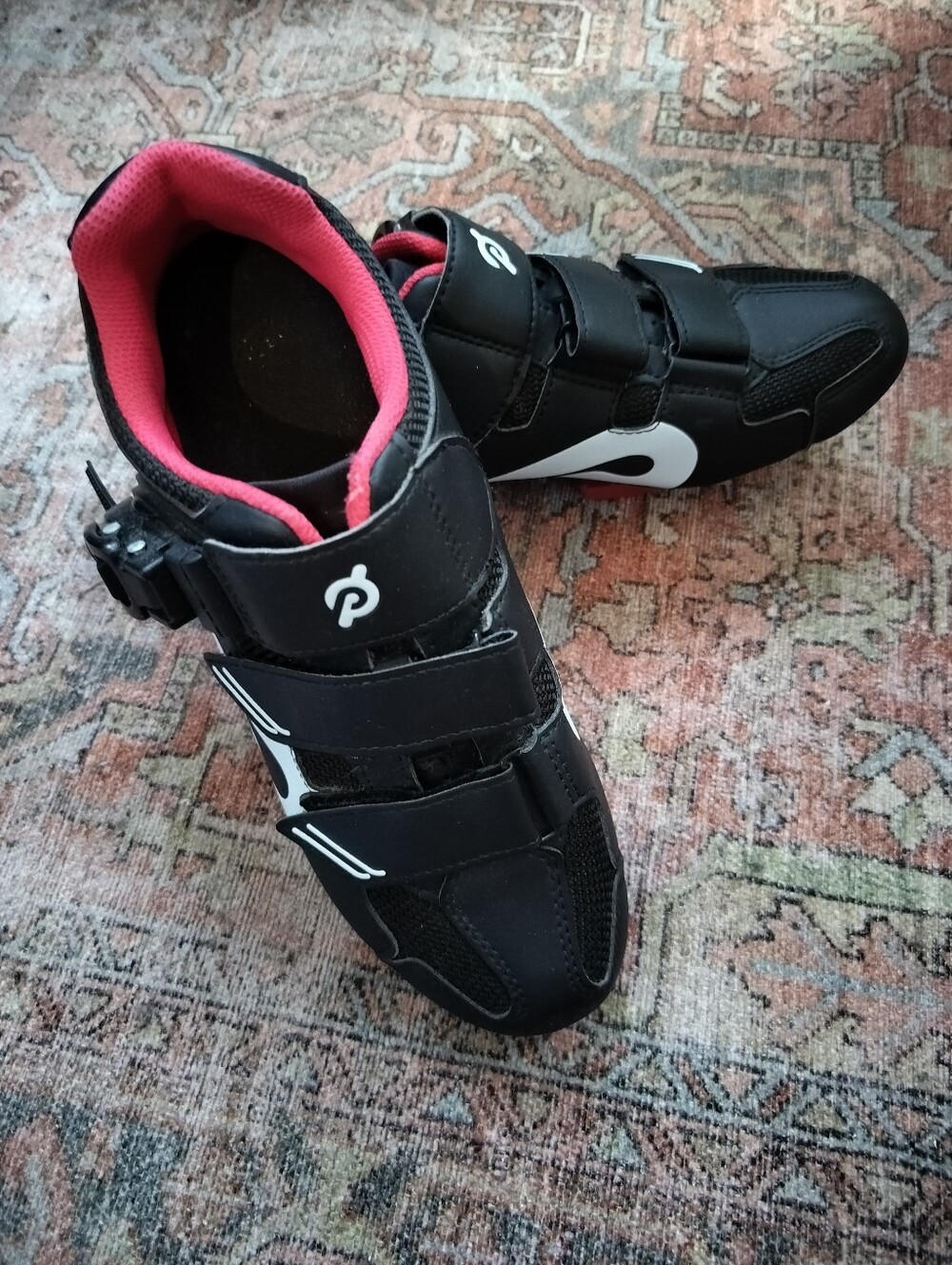 EUC Peloton Black With White And Red Cycling Shoes - Size 40 (~7.5/9)